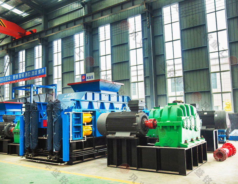 鞏義液壓對輥制砂機多少錢一臺？